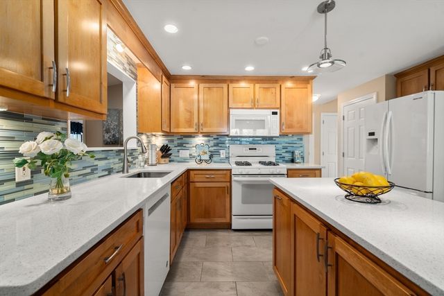 29 Carriage House Path, Ashland, MA 01721