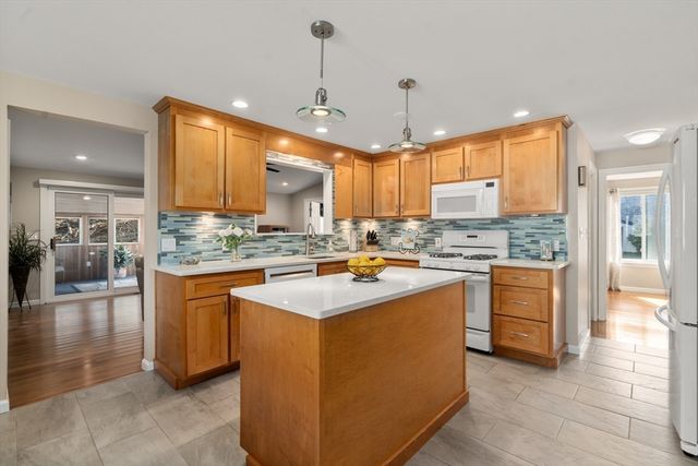 29 Carriage House Path, Ashland, MA 01721