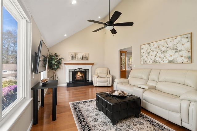 29 Carriage House Path, Ashland, MA 01721