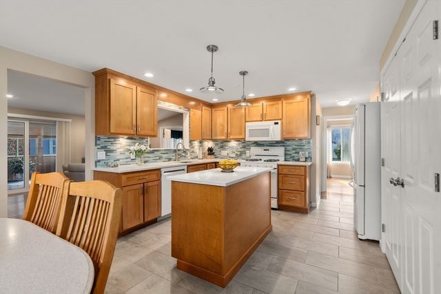 29 Carriage House Path, Ashland, MA 01721