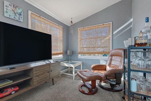 47 W Walnut St, Milford, MA 01757