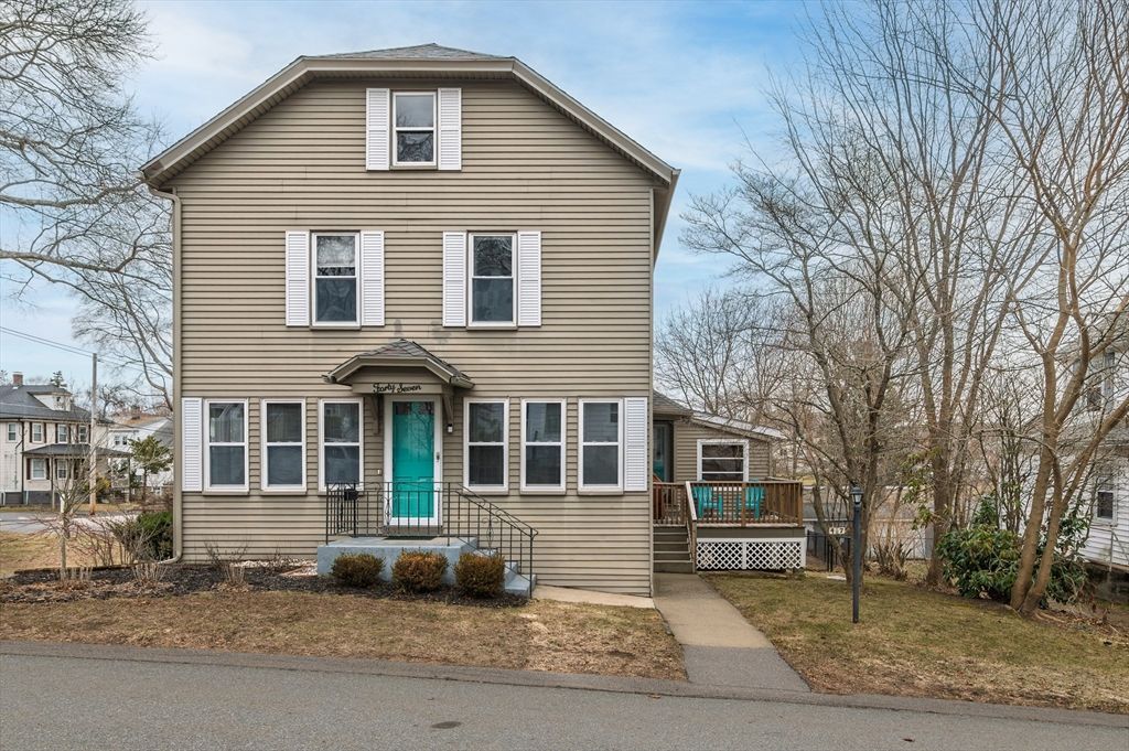 47 W Walnut St, Milford, MA 01757
