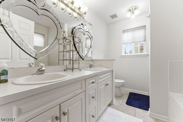 6 Whispering Way W Ondo, Berkeley Heights Twp., NJ 07922