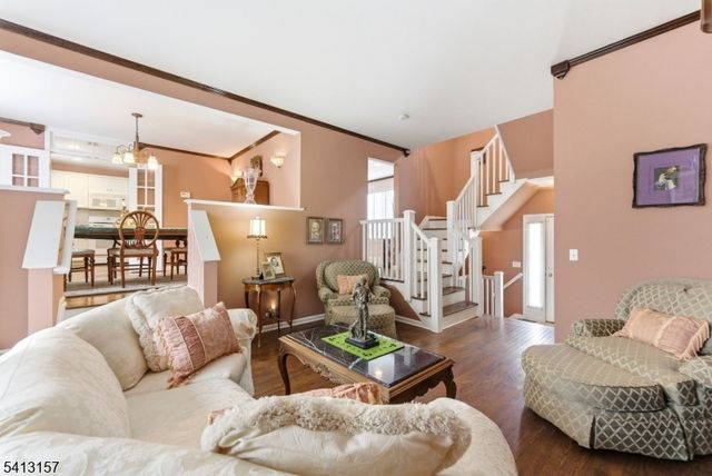 6 Whispering Way W Ondo, Berkeley Heights Twp., NJ 07922