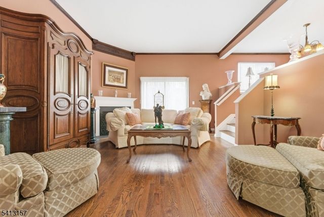 6 Whispering Way W Ondo, Berkeley Heights Twp., NJ 07922