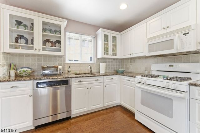 6 Whispering Way W Ondo, Berkeley Heights Twp., NJ 07922