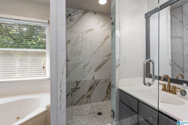 1837 BROOKVIEW LANE, Hoover, AL 35216