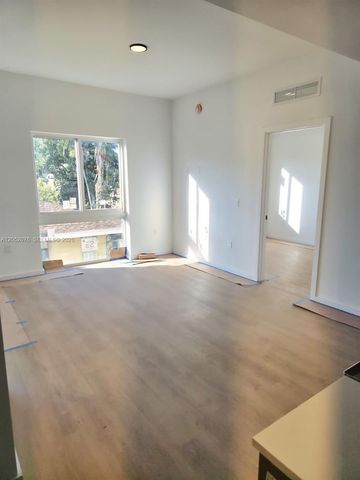 8106 NE 1st Ave 8, Miami, FL 33138