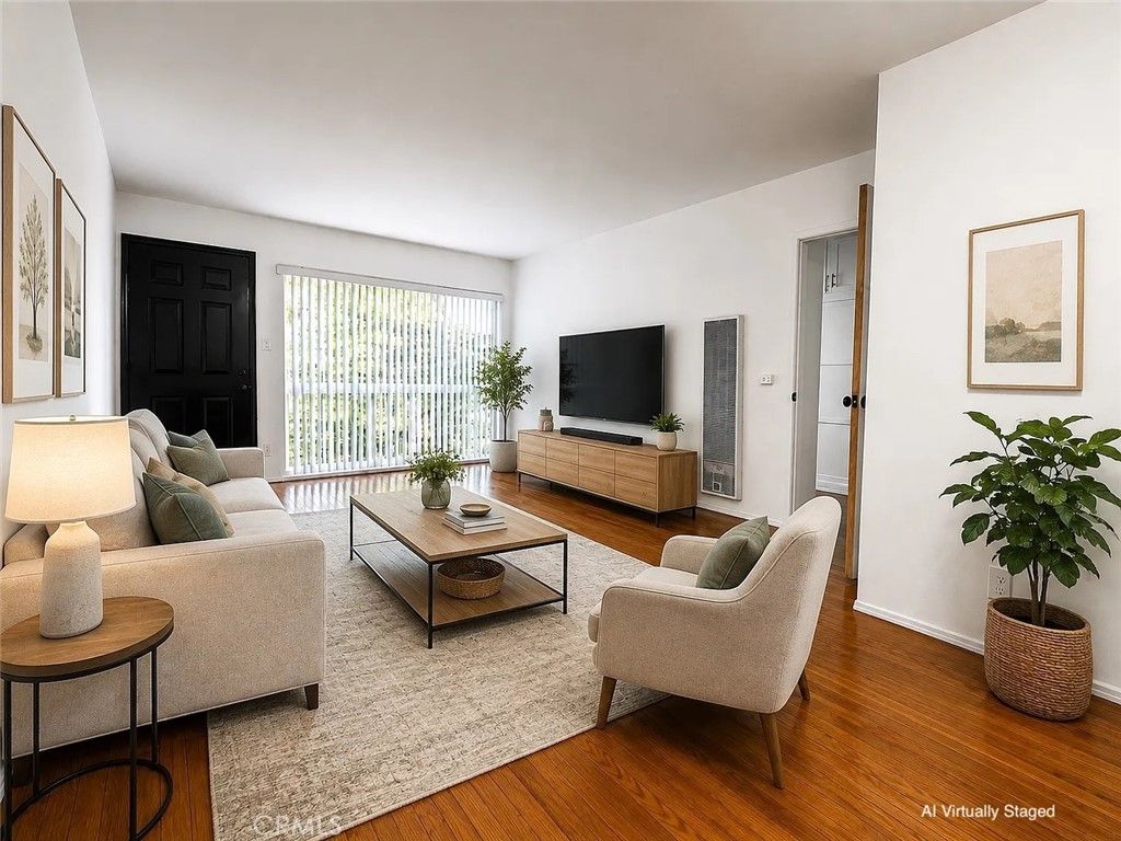 2015 Cedar Ave, Long Beach, CA 90806 — photo 4