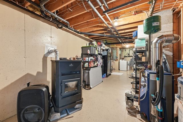 77 Old Gilbertville Rd, Ware, MA 01082