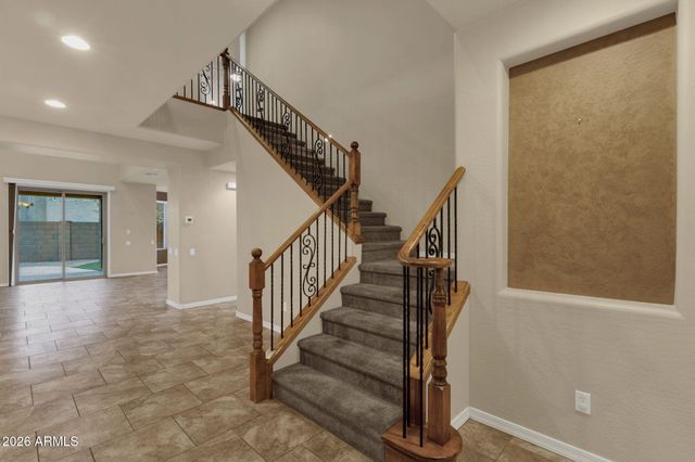 3927 E Waller Lane, Phoenix, AZ 85050