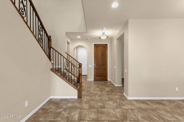 3927 E Waller Lane, Phoenix, AZ 85050
