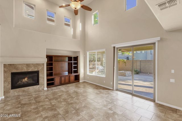 3927 E Waller Lane, Phoenix, AZ 85050