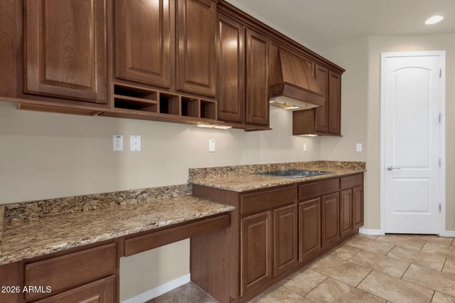 3927 E Waller Lane, Phoenix, AZ 85050