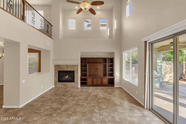 3927 E Waller Lane, Phoenix, AZ 85050