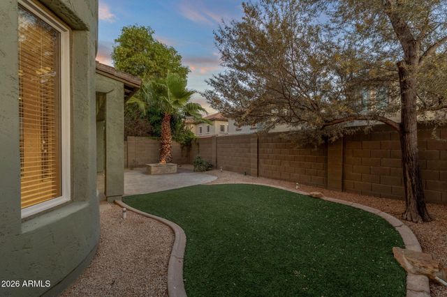 3927 E Waller Lane, Phoenix, AZ 85050