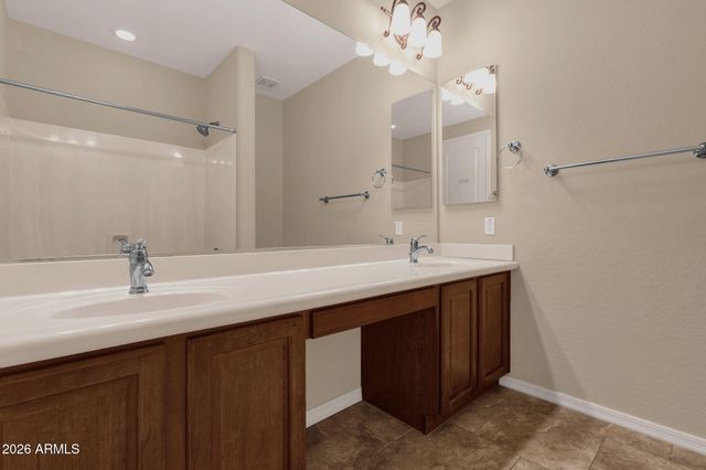 3927 E Waller Lane, Phoenix, AZ 85050