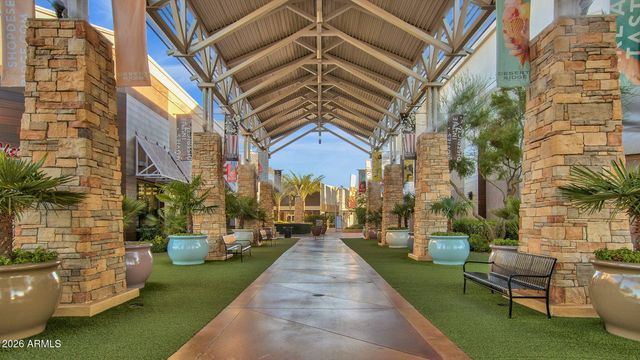 3927 E Waller Lane, Phoenix, AZ 85050