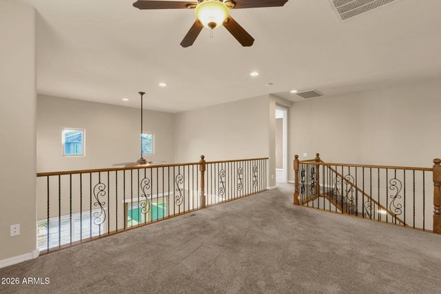 3927 E Waller Lane, Phoenix, AZ 85050