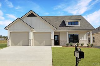 13767 Blackoak, Northport, AL 35475
