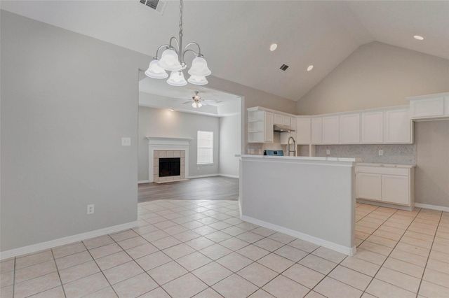 12551 Lake Conroe Hills Dr, Willis, TX 77318