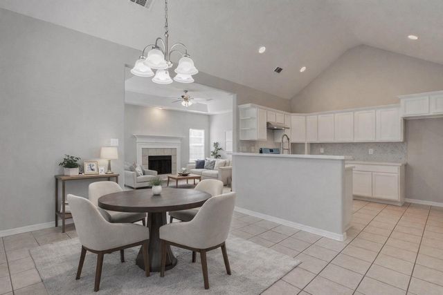 12551 Lake Conroe Hills Dr, Willis, TX 77318