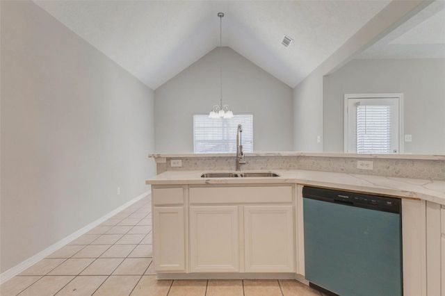12551 Lake Conroe Hills Dr, Willis, TX 77318