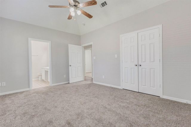 12551 Lake Conroe Hills Dr, Willis, TX 77318