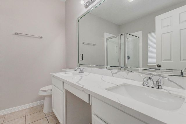 12551 Lake Conroe Hills Dr, Willis, TX 77318