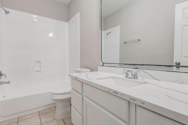 12551 Lake Conroe Hills Dr, Willis, TX 77318