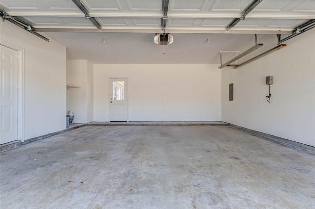 12551 Lake Conroe Hills Dr, Willis, TX 77318