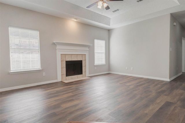 12551 Lake Conroe Hills Dr, Willis, TX 77318