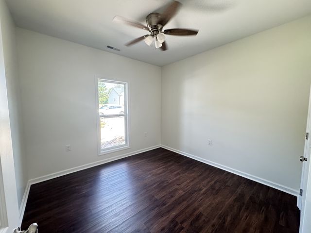 100 Lexie Ln, Lawrenceburg, TN 38464
