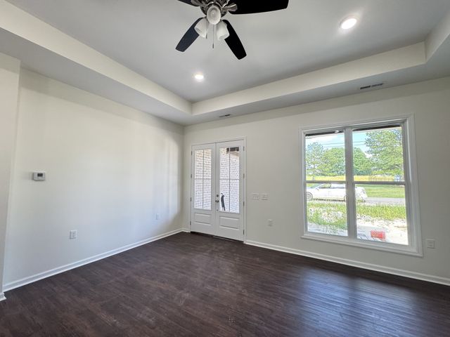 100 Lexie Ln, Lawrenceburg, TN 38464
