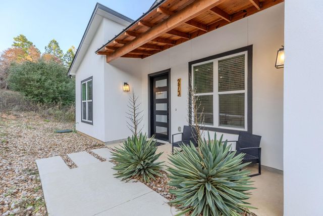 273 Tahitian DR, Bastrop, TX 78602