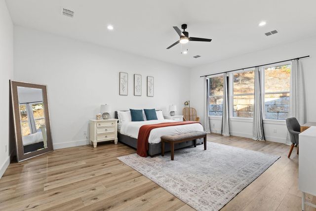 273 Tahitian DR, Bastrop, TX 78602