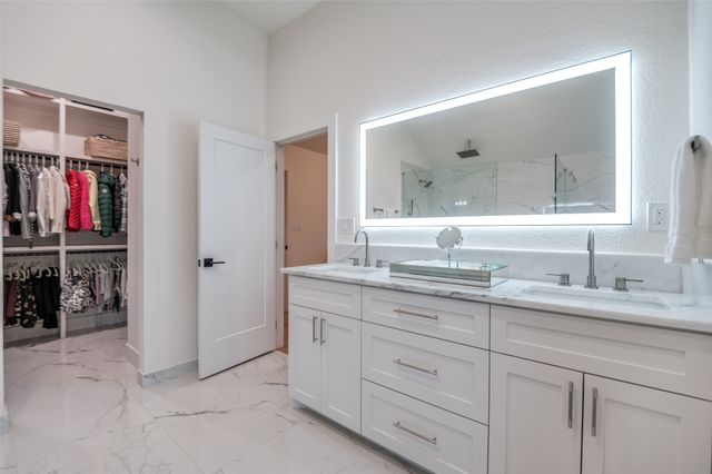 1009 Pine Meadow Court, Southlake, TX 76092