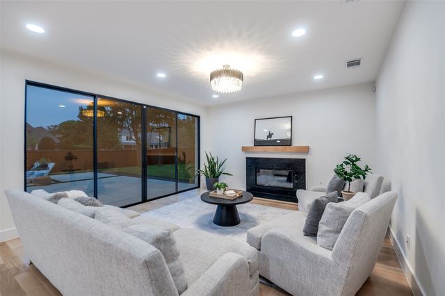 1009 Pine Meadow Court, Southlake, TX 76092