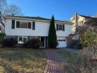 154 Lincoln Road, Medford, MA 02155