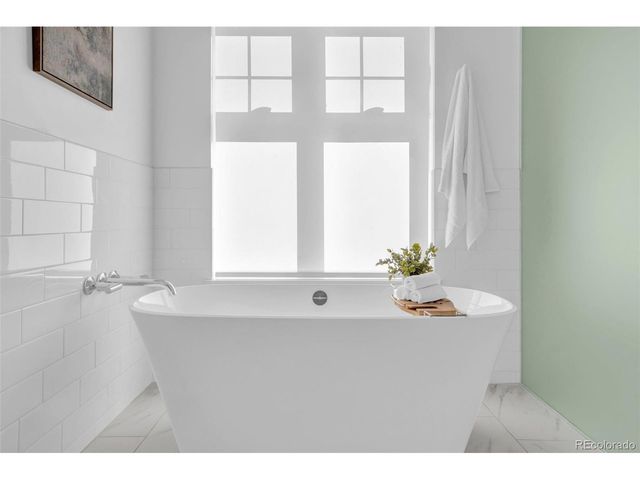 15116 Lyons Ridge Dr, Morrison, CO 80465