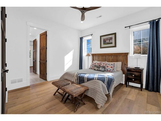 15116 Lyons Ridge Dr, Morrison, CO 80465