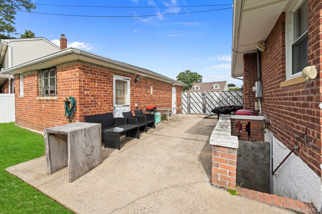 3866 Drake Street, Levittown, NY 11756 — photo 3