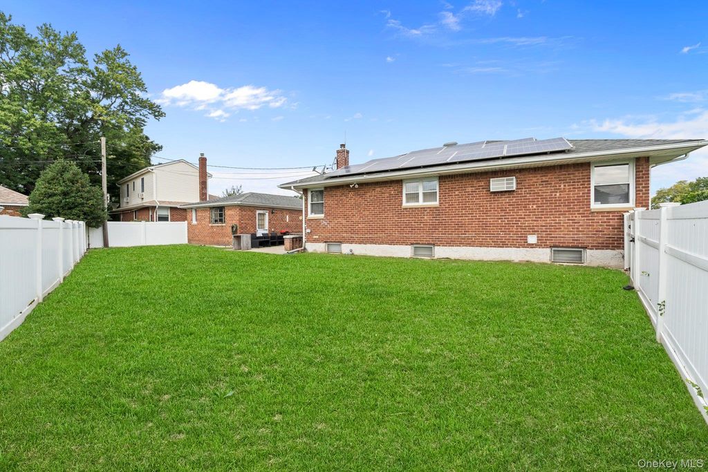 3866 Drake Street, Levittown, NY 11756 — photo 5