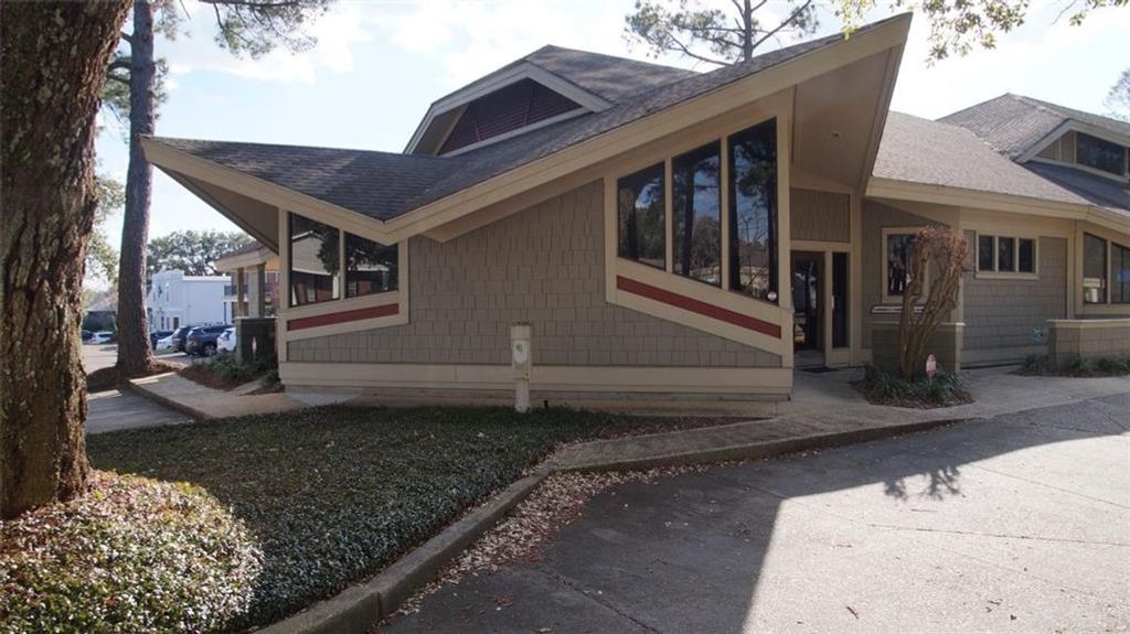 1100 Hillcrest Road, Mobile, AL 36695 — exterior