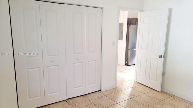 3252 NW 94 ST 0, Miami, FL 33147