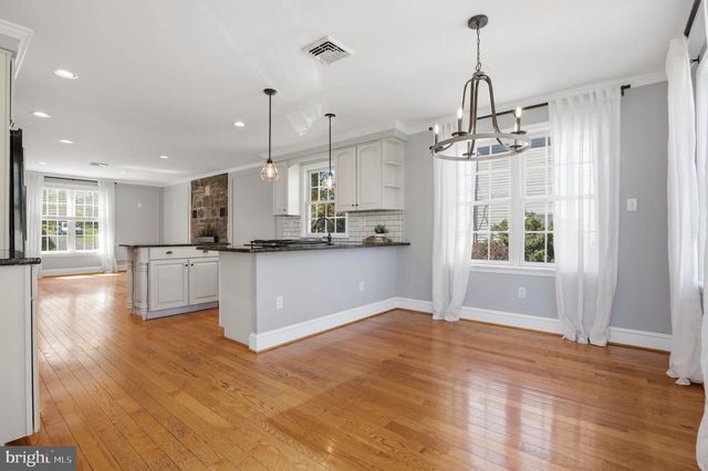 908 SUMMIT AVE, Schwenksville, PA 19473