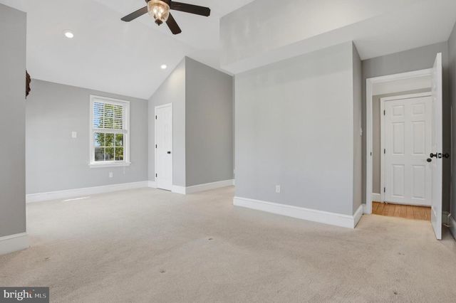 908 SUMMIT AVE, Schwenksville, PA 19473
