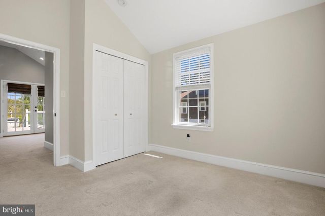 908 SUMMIT AVE, Schwenksville, PA 19473