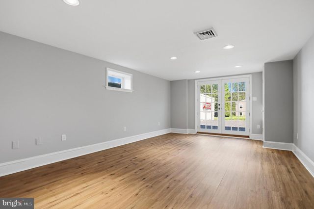 908 SUMMIT AVE, Schwenksville, PA 19473