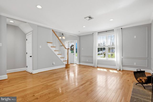 908 SUMMIT AVE, Schwenksville, PA 19473